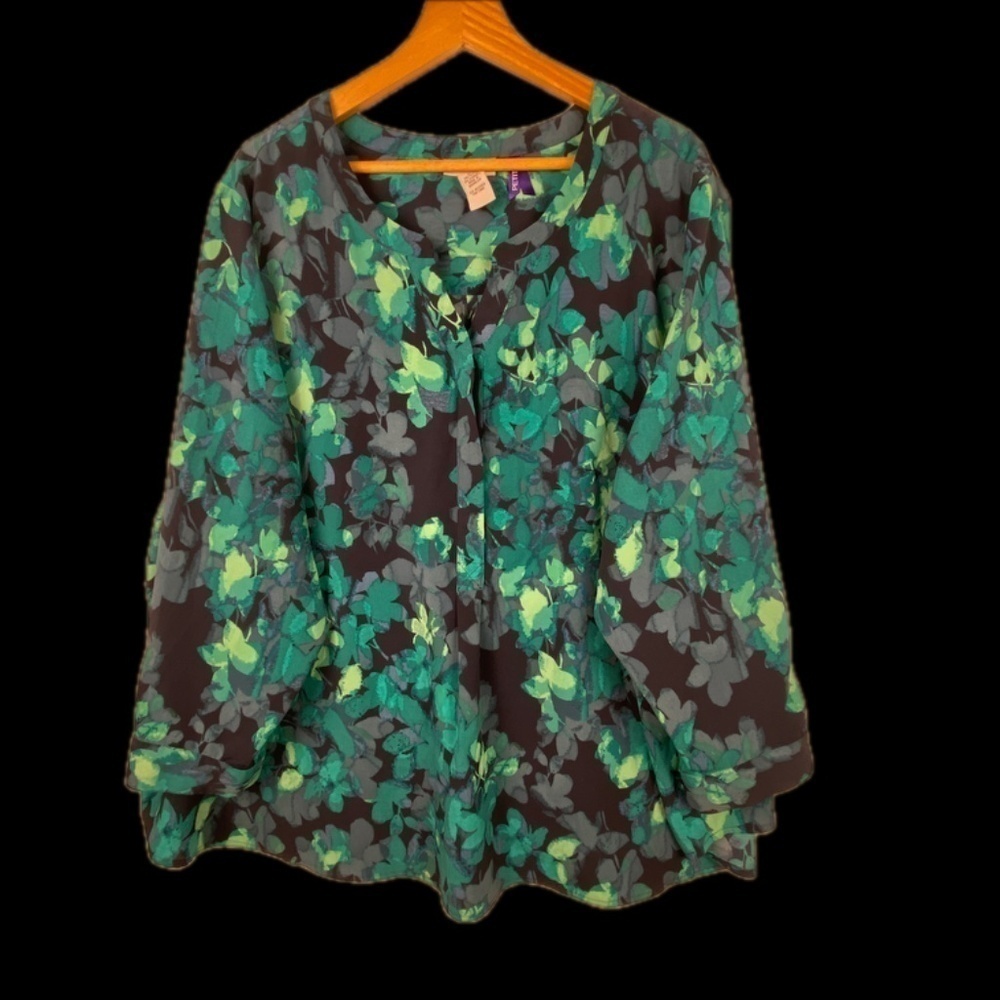 Catherines Women's Sz 3XP‎  (26/ 28WP) Green Blouse V Neck Long Sleeve Career